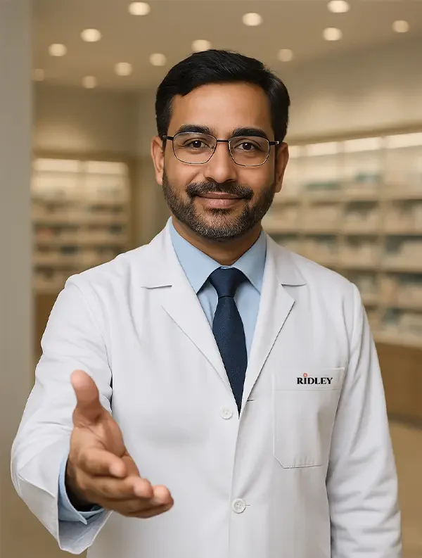 lab technician image e1755589710700